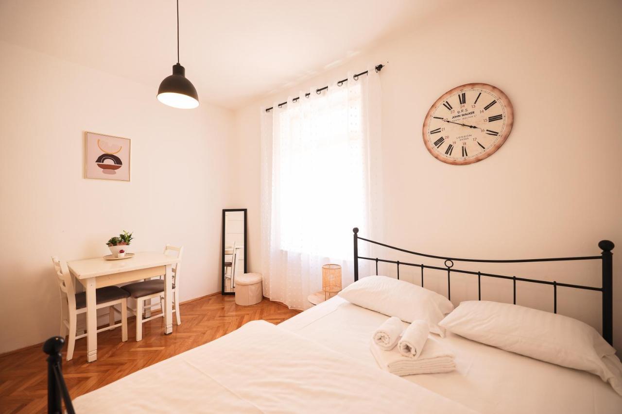 Apartment Cozy Studio In City Centar Stosija